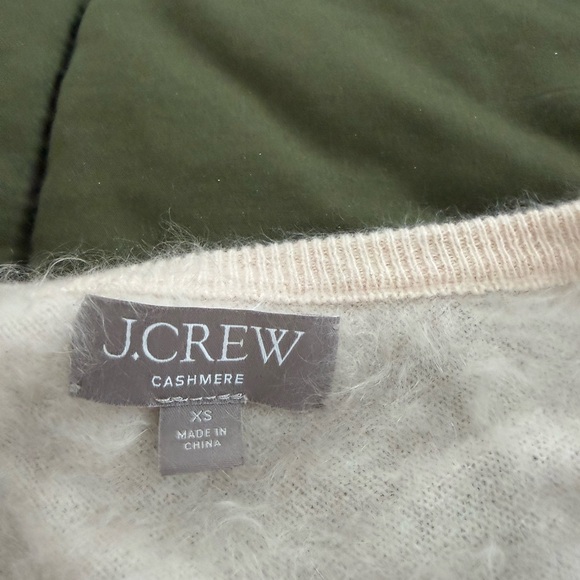 J. Crew Women's Brushed Cashmere Swester - Picture 2 of 2